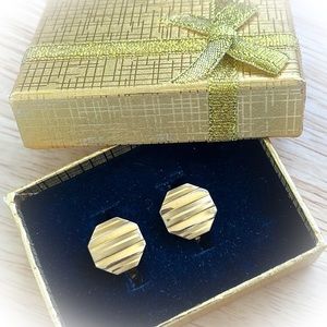 💕Beautiful Vintage Gold Tone Octagon Shaped Cufflinks class is Design💕